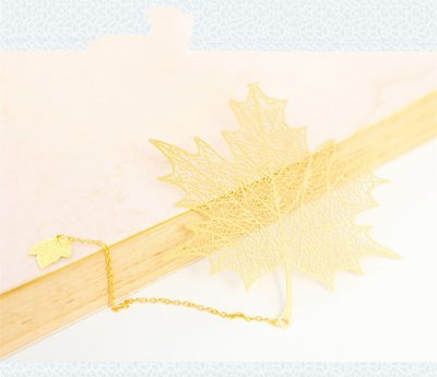 Metal Creative Paper Pattern Hollow Plating Maple Leaf Tassel Apricot Leaf Bookmark